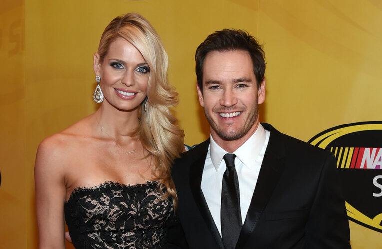 Catriona McGinn: Lesser Known Facts About Mark-Paul Gosselaar’s Wife