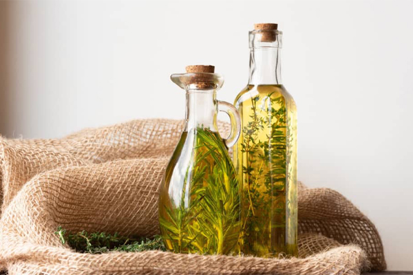 How to Hot Oil to Treat Your Hair?